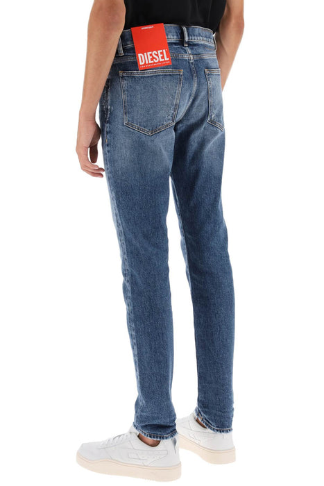 DIESEL 2019 d-strukt slim fit jeans